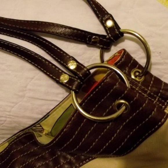 RELIC Biege Applique Purse - Picture 8 of 8